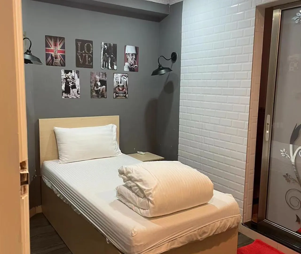 Soso Hostel Hong Kong China