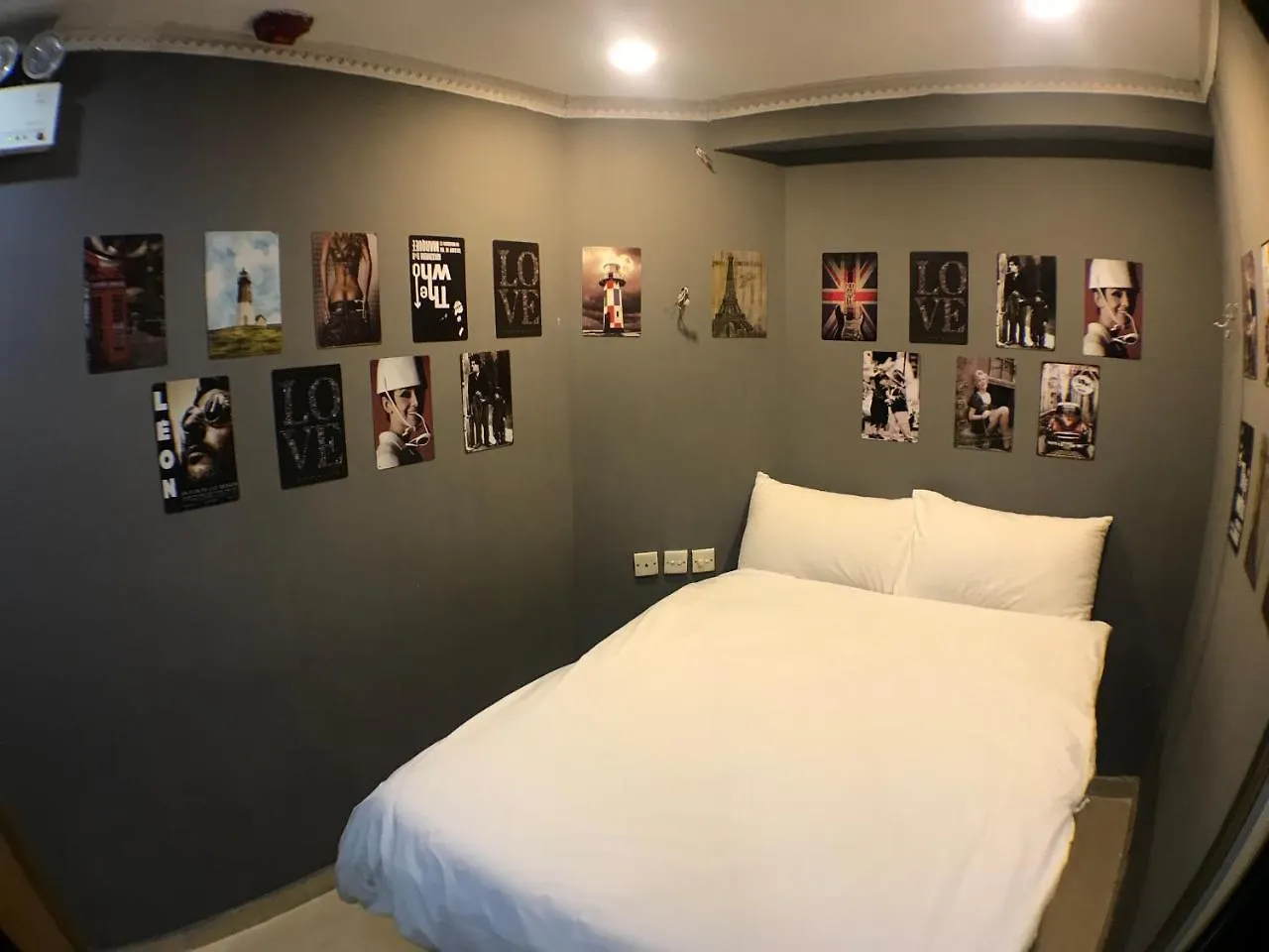 Soso Hostel Hong Kong 0*,  China